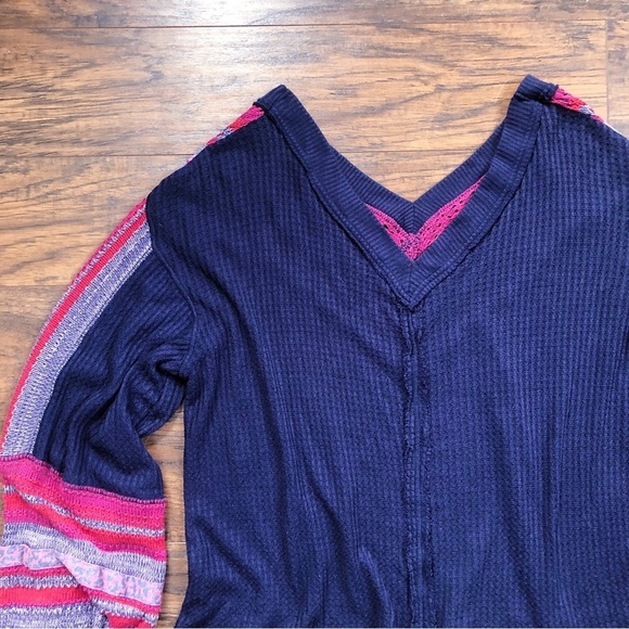 Free People • Copenhagen thermal knit top balloon sleeve mixed media navy red - Picture 12 of 13